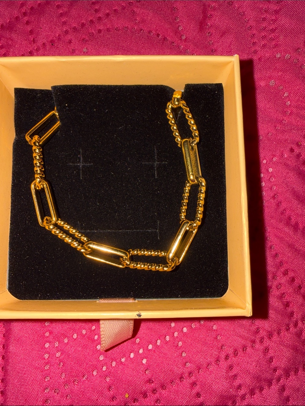 Women's Gold Link Paperclip Bracelet - Polished Chain Accent